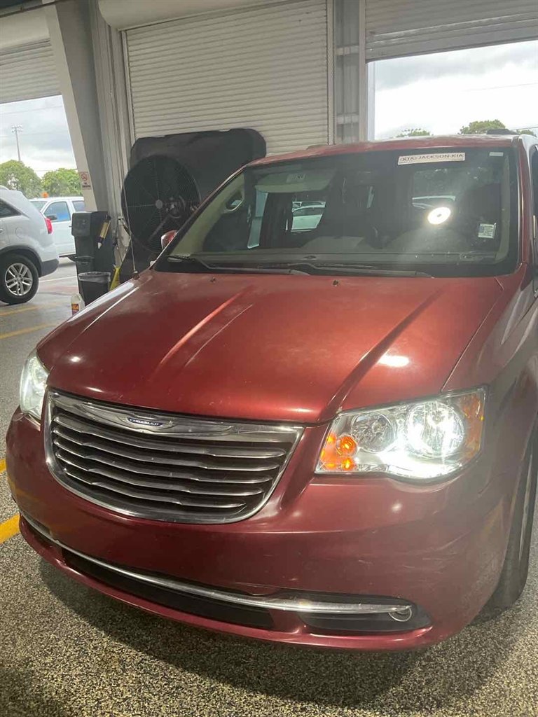 2014 Chrysler Town & Country Touring