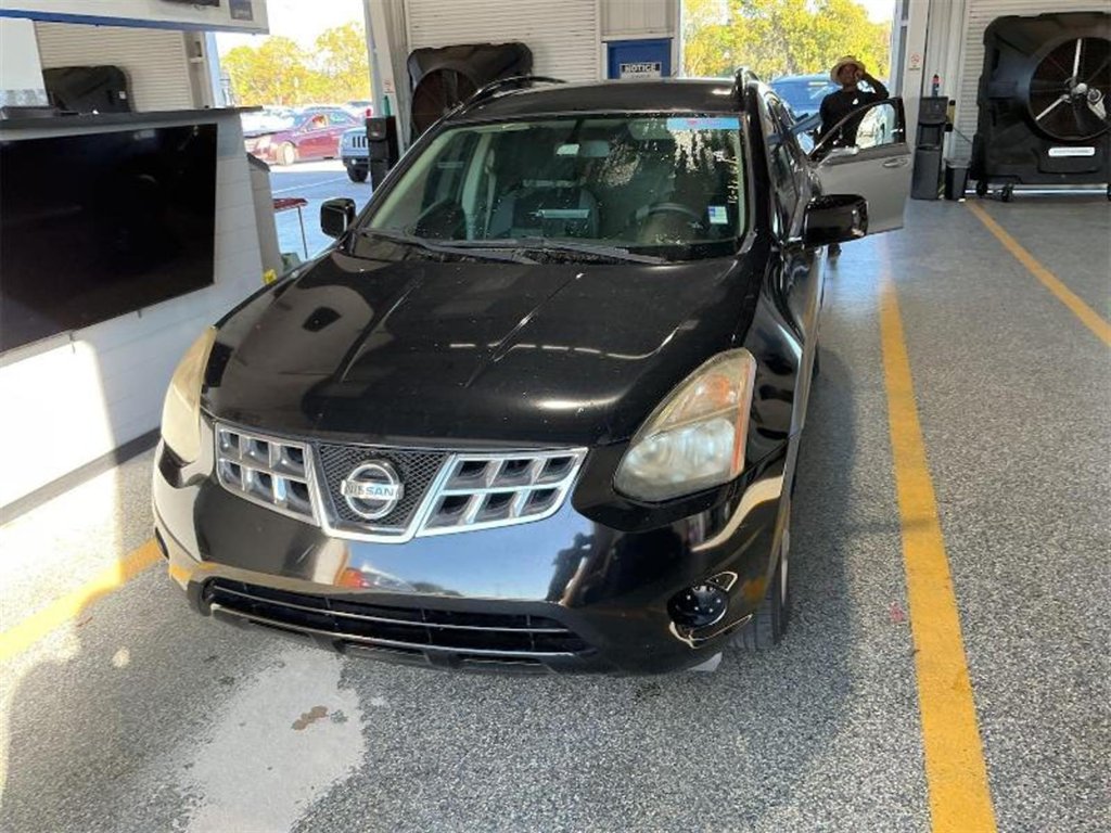 2014 Nissan Rogue Select S's photo