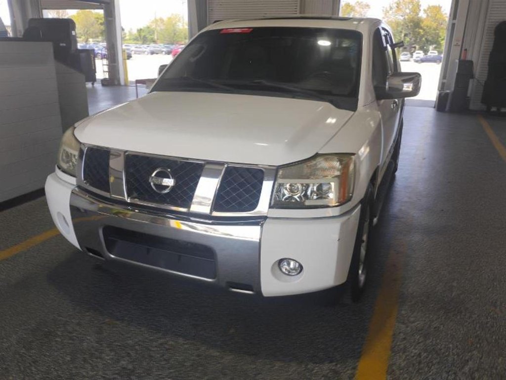 2005 Nissan Armada LE