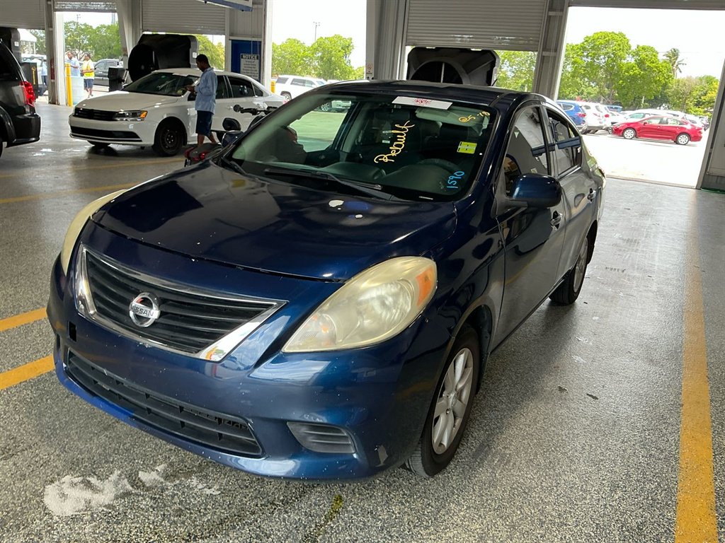 2014 Nissan Versa 1.6 SV CVT's photo
