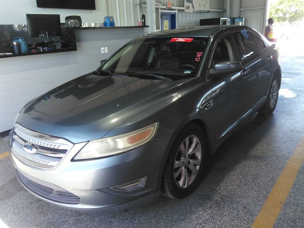2010 Ford Taurus SEL